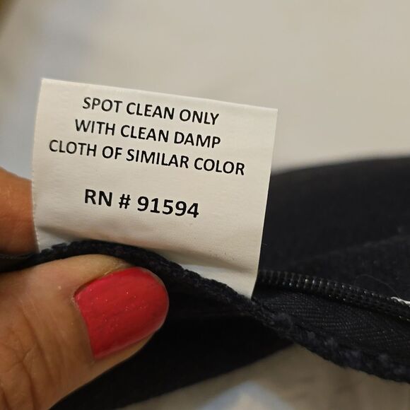 2 Villa linen/goose feathers decorative pillows - Picture 7 of 9